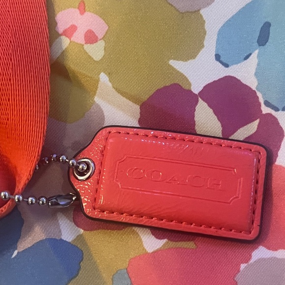 Coach Getaway Floral Weekender Bag With Pouch - Picture 5 of 12